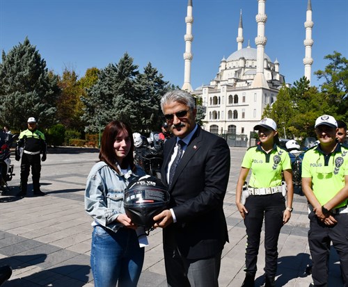 Sayın Valimiz Mehmet Makas, “Kaskınla Yol Ver Hayata” Mottosu ile Düzenlenen Kampanya ve Bilgilendirme Çalışmalarına Katıldı 